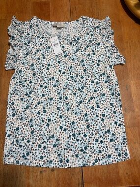 NWT LOFT RUFFLED CAP SLEEVE TOP